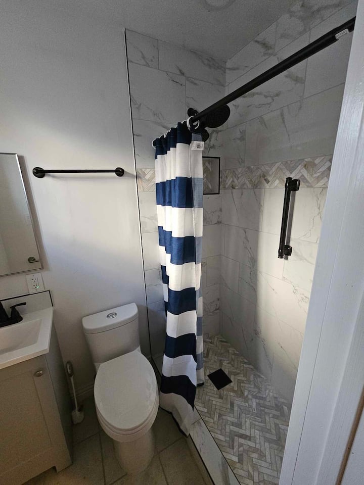 Budget-Friendly Room in Phoenix